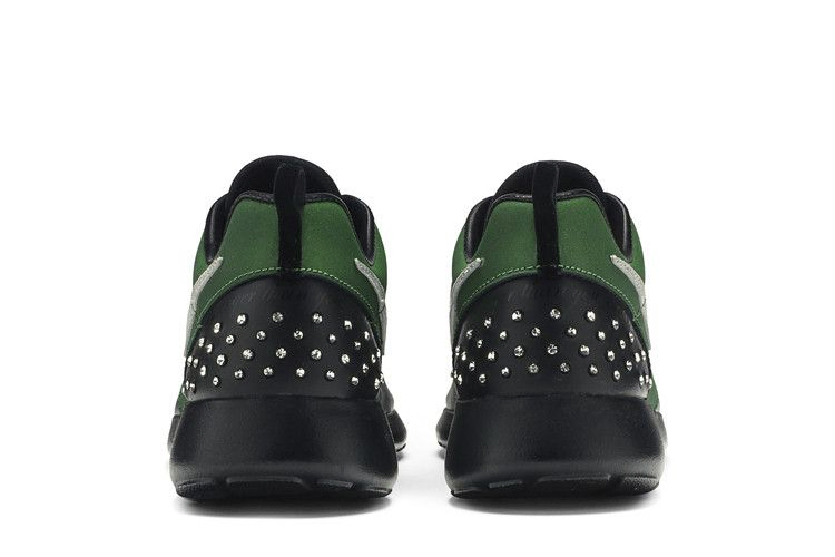 Кроссовки Nike Wmns Rosherun DB 'Doernbecher'