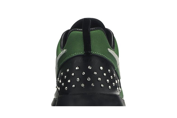 Кроссовки Nike Wmns Rosherun DB 'Doernbecher'