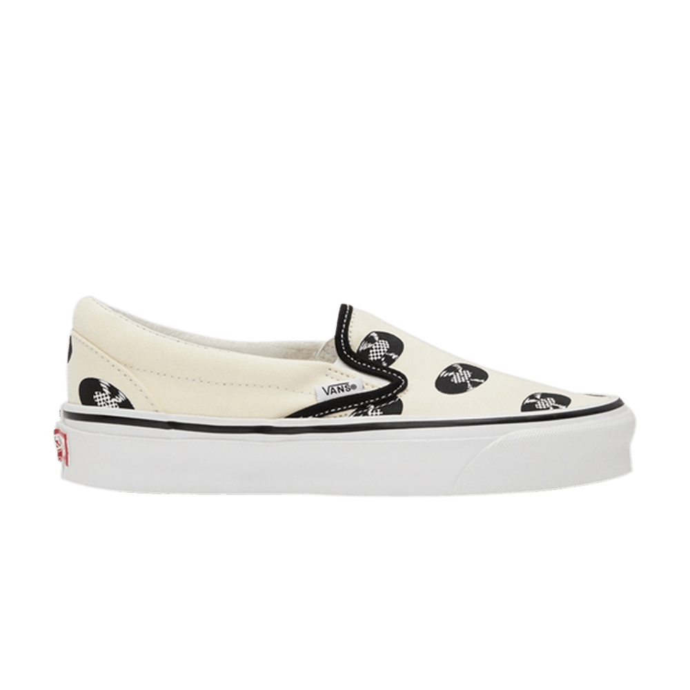 wacko-maria-x-og-classic-slip-on-lx-white-records-vn0a45jk592