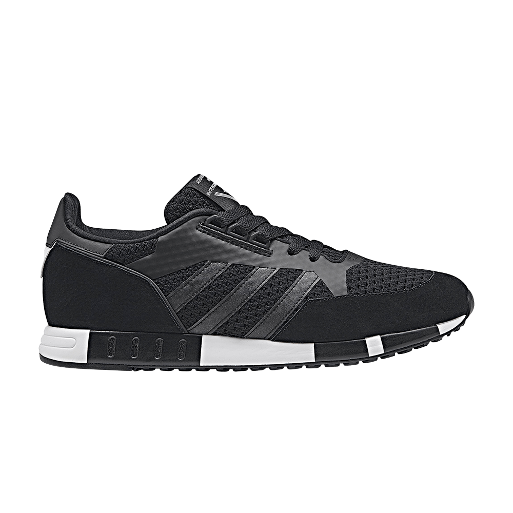 white-mountaineering-x-boston-super-primeknit-black-cg3668