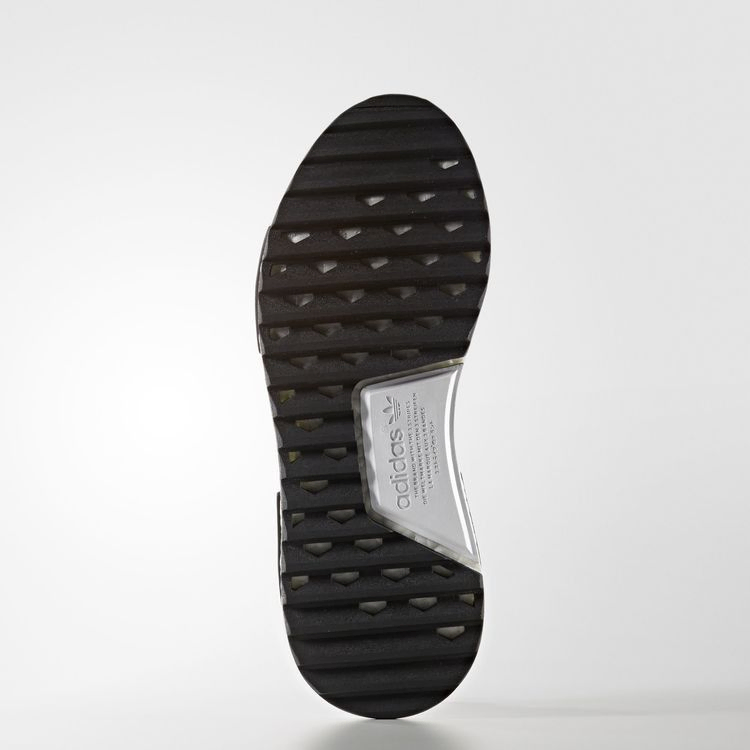 Кроссовки adidas White Mountaineering x NMD_R1 Trail Primeknit 'Core Black'