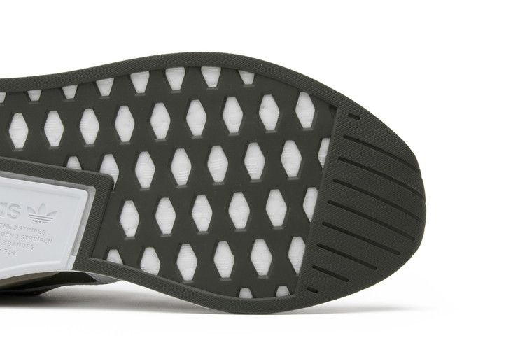 Кроссовки adidas White Mountaineering x NMD_R2 Primeknit 'Olive'