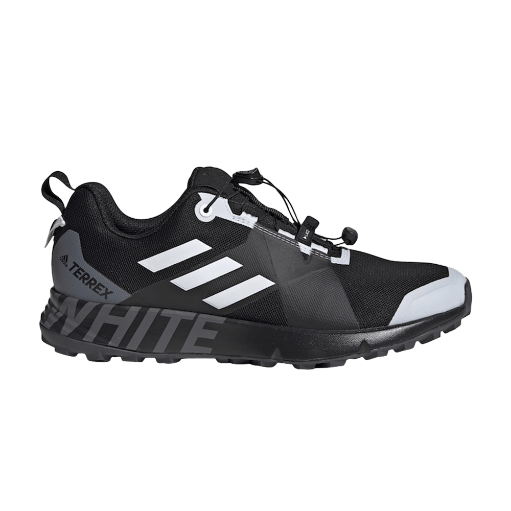 white-mountaineering-x-terrex-two-gtx-core-black-db3006