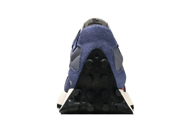 Кроссовки New Balance Wmns 327 'Magnetic Blue Varsity Orange'