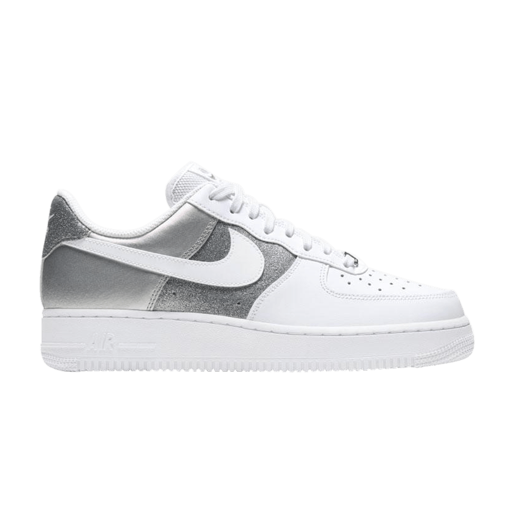 Кроссовки Nike Wmns Air Force 1 '07 'White Metallic Silver'