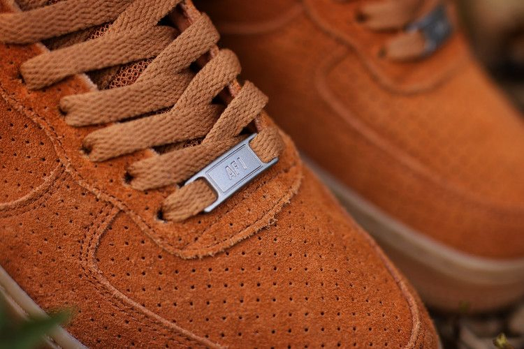 Кроссовки Nike Wmns Air Force 1 Hi Suede 'Tawny'