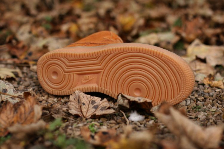 Кроссовки Nike Wmns Air Force 1 Hi Suede 'Tawny'