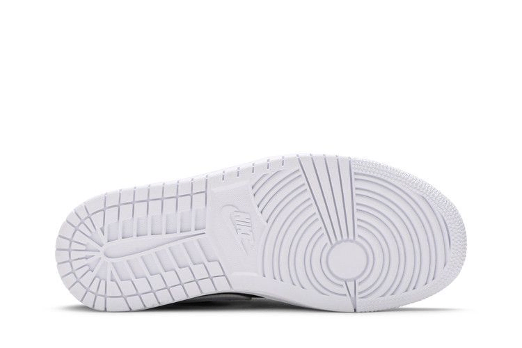 Кроссовки Wmns Air Jordan 1 Low 'Chicago Flip'