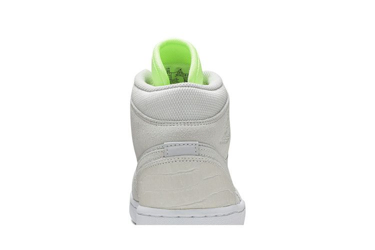 Кроссовки Wmns Air Jordan 1 Mid 'Ghost Green'