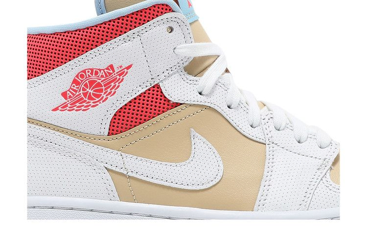 Кроссовки Wmns Air Jordan 1 Mid SE 'Sesame'