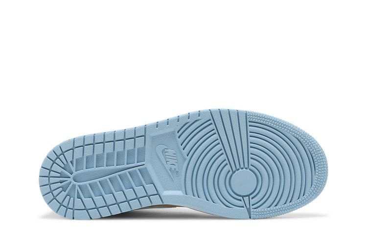 Кроссовки Wmns Air Jordan 1 Mid SE 'Sesame'