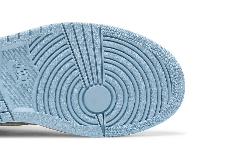 Кроссовки Wmns Air Jordan 1 Mid SE 'Sesame'