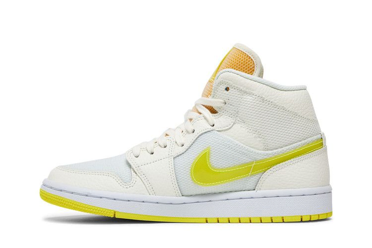 Кроссовки Wmns Air Jordan 1 Mid SE 'Voltage Yellow'