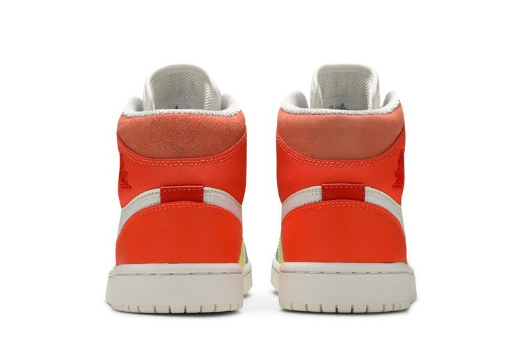 Кроссовки Nike Wmns Air Jordan 1 Mid 'To My First Coach'