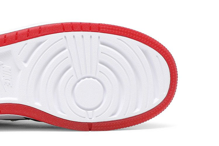 Кроссовки Wmns Air Jordan 1 Nova XX 'Bred Toe'