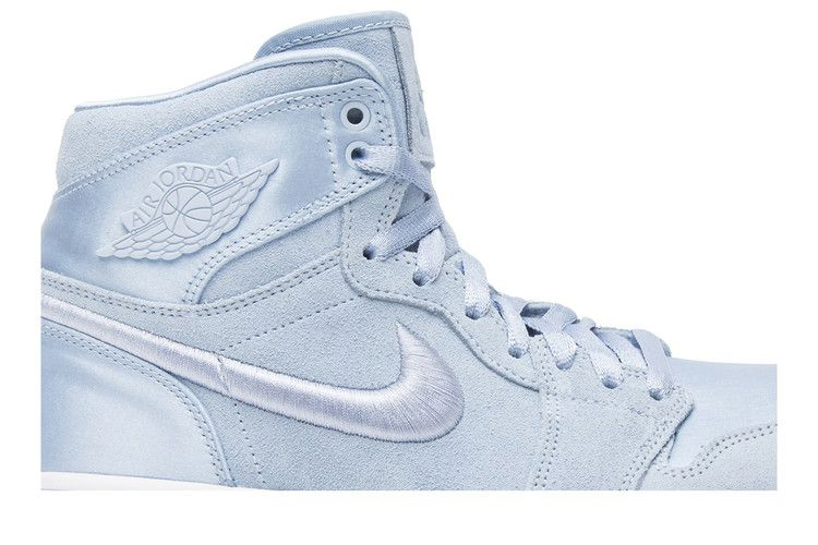 Кроссовки Wmns Air Jordan 1 Retro High 'Season of Her: Hydrogen Blue'