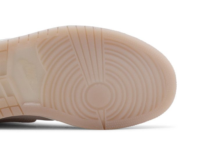 Кроссовки Wmns Air Jordan 1 Retro High 'Season of Her: Silt Red'