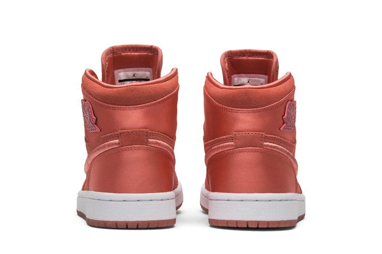 Кроссовки Wmns Air Jordan 1 Retro High 'Season of Her: Sunblush'