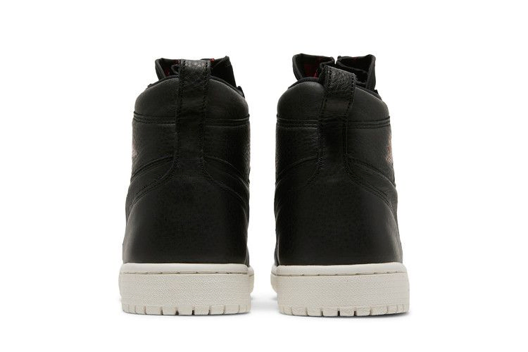 Кроссовки Wmns Air Jordan 1 Retro High Zip 'Black'