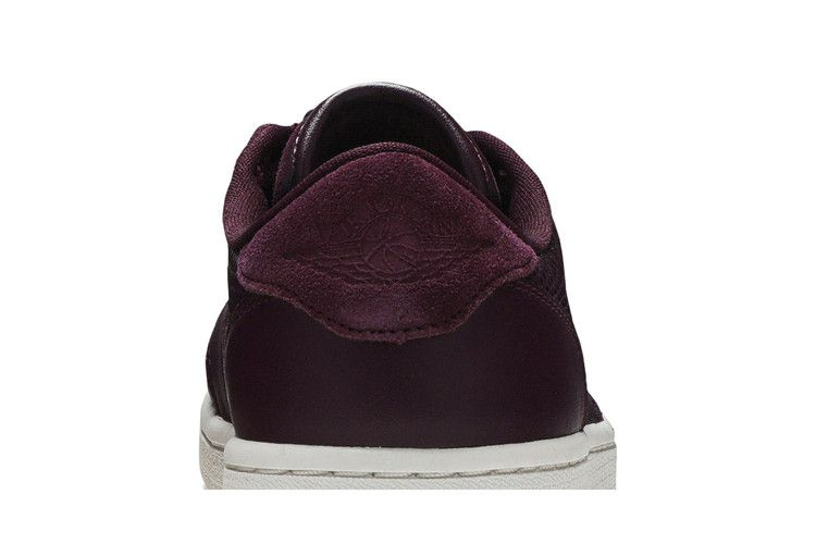 Кроссовки Wmns Air Jordan 1 Retro Low NS 'Bordeaux'