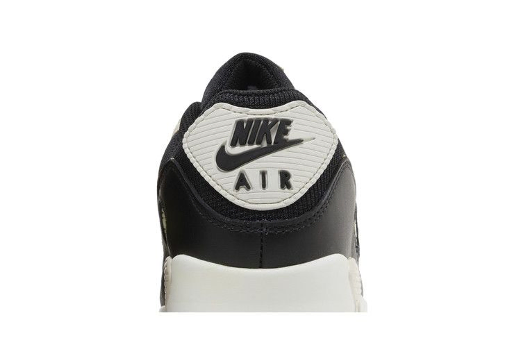 Кроссовки Nike Wmns Air Max 90 'Black Metallic Gold'