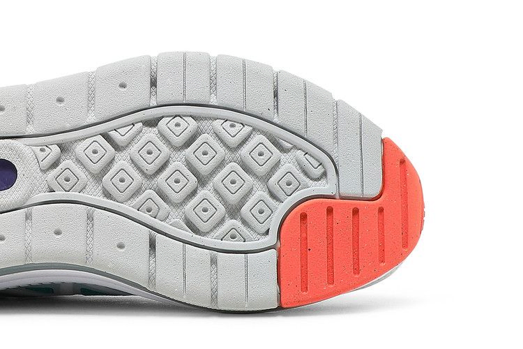 Кроссовки Nike Wmns Air Max Genome 'Photon Dust Turbo Green'