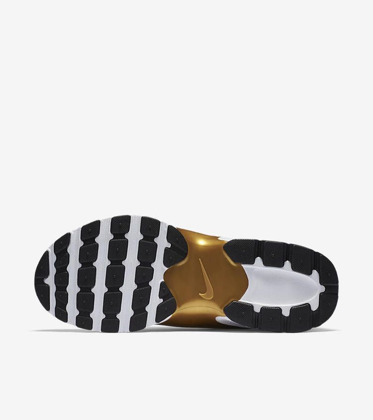 Кроссовки Nike Wmns Air Max Jewell QS 'Metallic Gold'