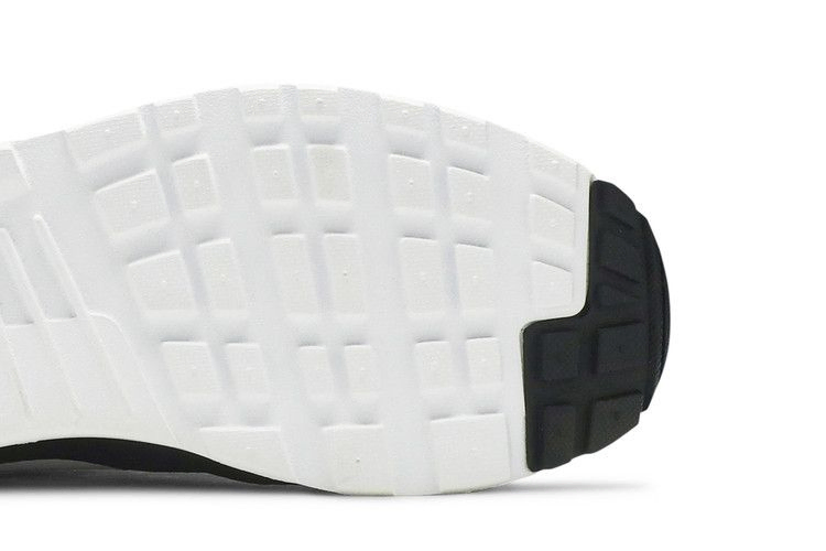 Кроссовки Nike Wmns Air Max Tavas 'Black'