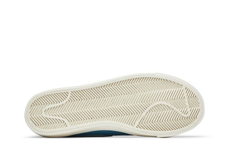 Кроссовки Nike Wmns Blazer Low LX 'Fashion Week'