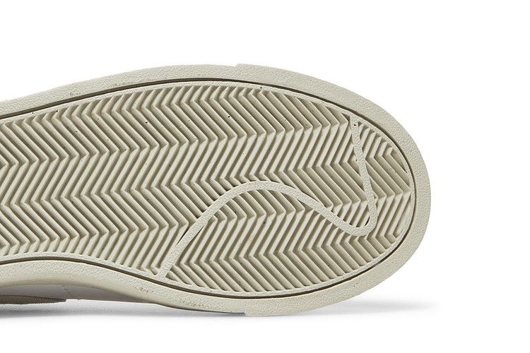 Кроссовки Nike Wmns Blazer Low SE 'Recycled Wool Pack - White Black'