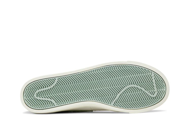 Кроссовки Nike Wmns Blazer Low SE 'Valentine's Day'