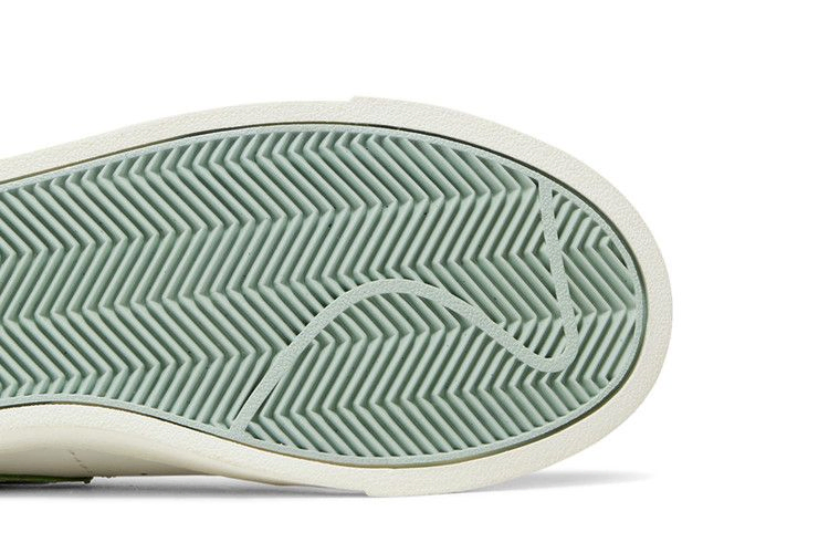 Кроссовки Nike Wmns Blazer Low SE 'Valentine's Day'