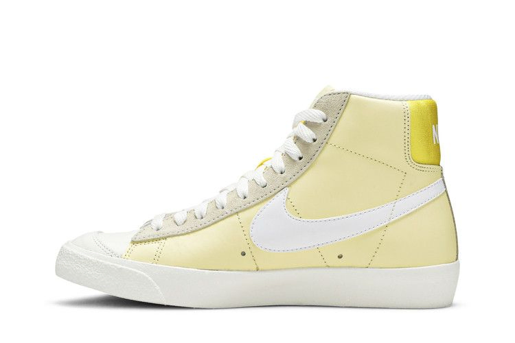 Кроссовки Nike Wmns Blazer Mid '77 'Bicycle Yellow'
