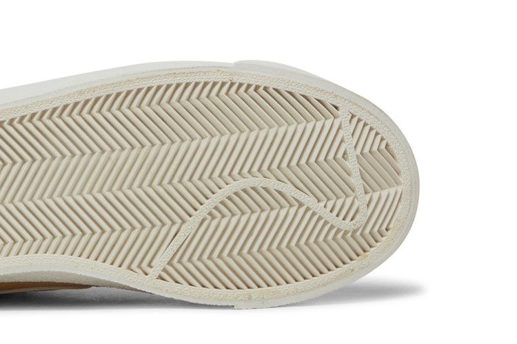 Кроссовки Nike Wmns Blazer Mid '77 'Wheat Suede'