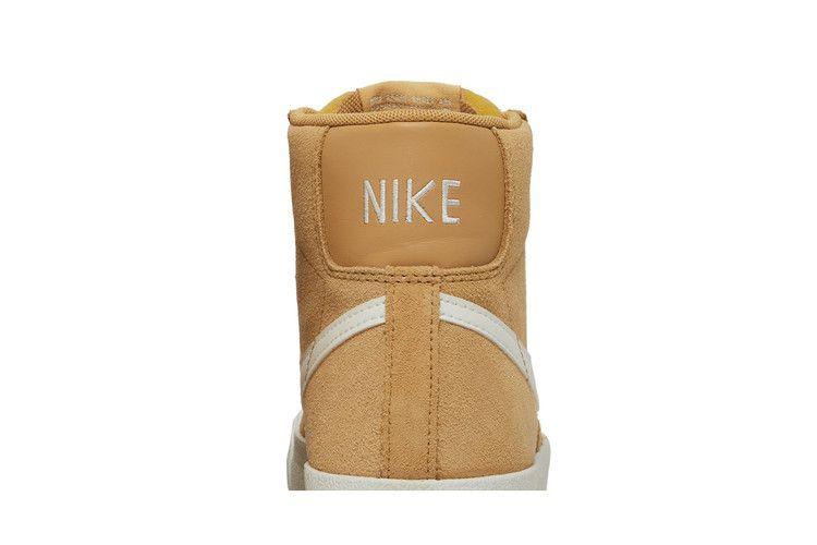 Кроссовки Nike Wmns Blazer Mid '77 'Wheat Suede'