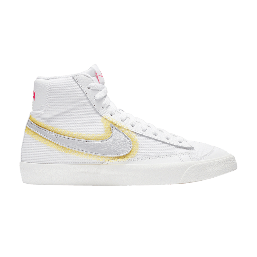 Кроссовки Nike Wmns Blazer Mid Vintage '77 'Cotton Waffle - White University Gold'