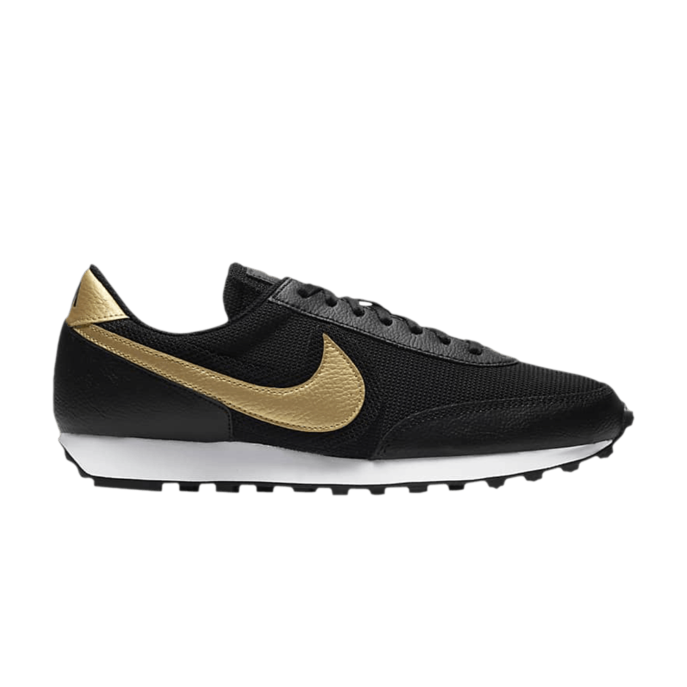 wmns-daybreak-black-metallic-gold-dc9213-001