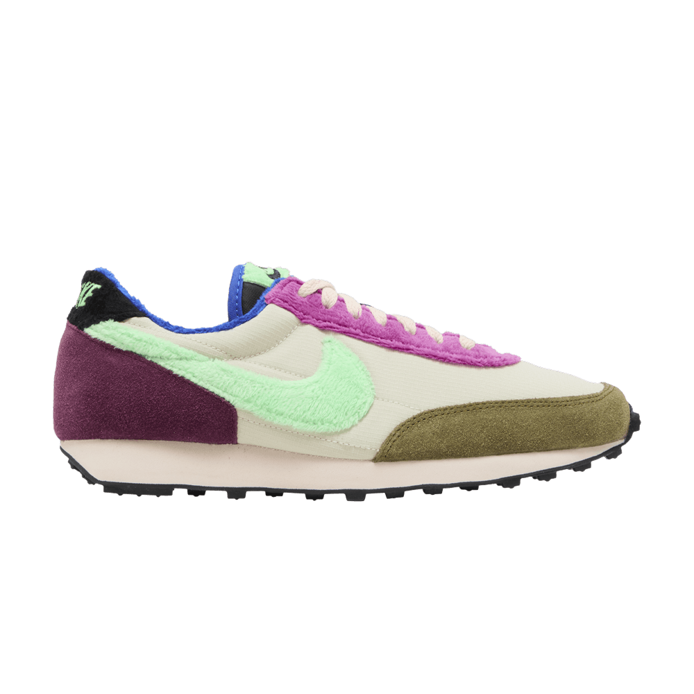 wmns-daybreak-fur-pack-fossil-cactus-flower-dc3275-235