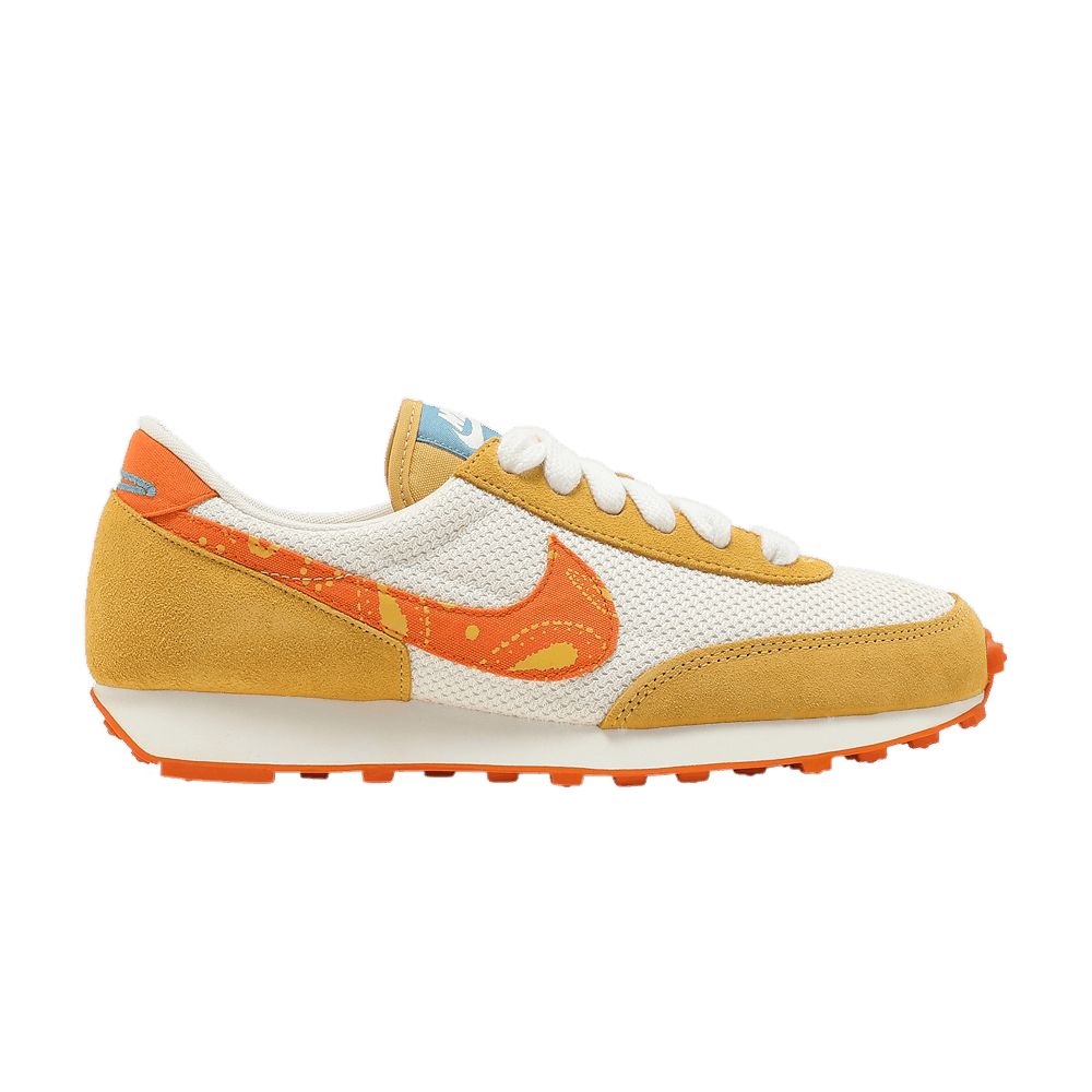 wmns-daybreak-paisley-swoosh-pale-ivory-magma-orange-dj4667-113