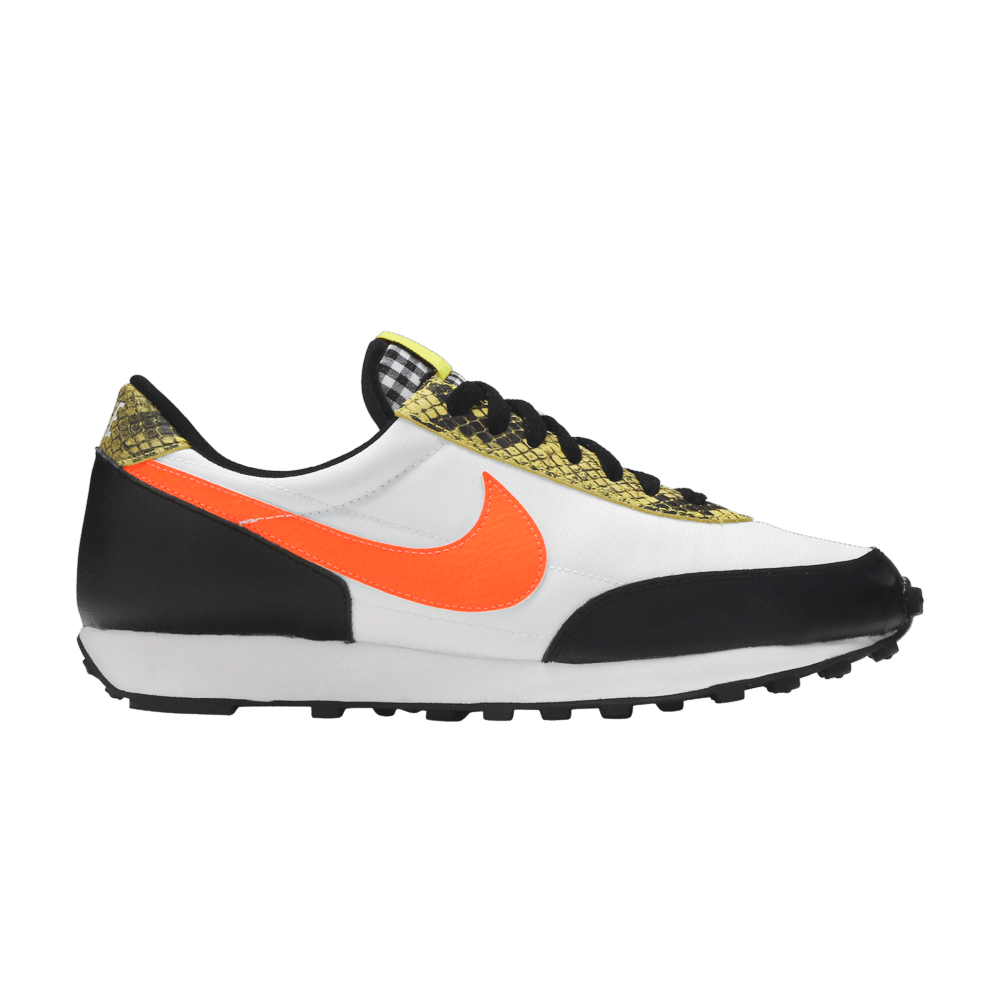 wmns-daybreak-qs-dynamic-yellow-cq7620-001