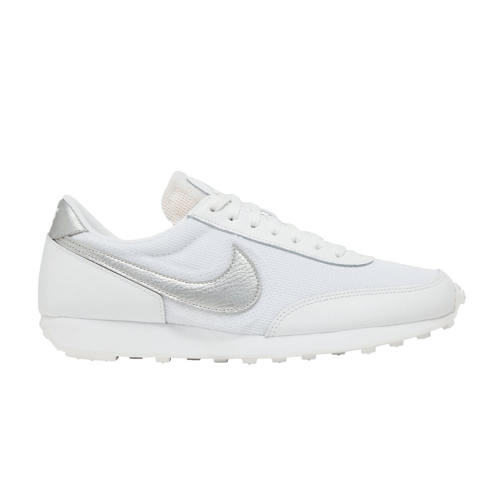 wmns-daybreak-white-metallic-silver-dc9213-100