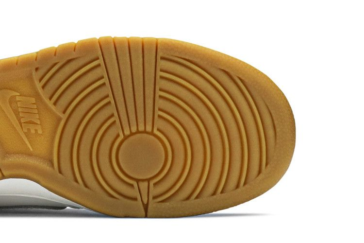 Кроссовки Nike Wmns Dunk Low 'White Gum'