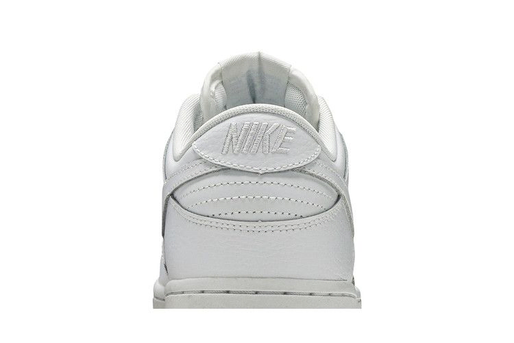 Кроссовки Nike Wmns Dunk Low 'White Gum'