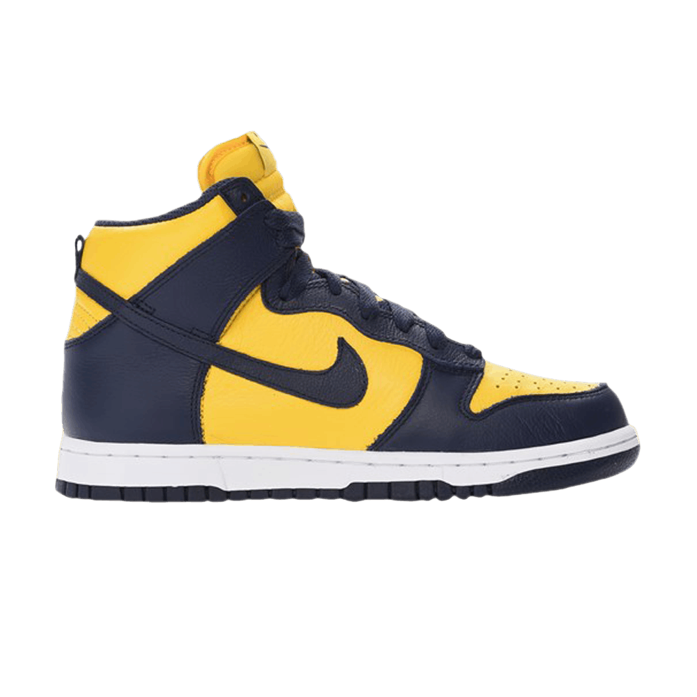wmns-dunk-retro-qs-michigan-854340-700