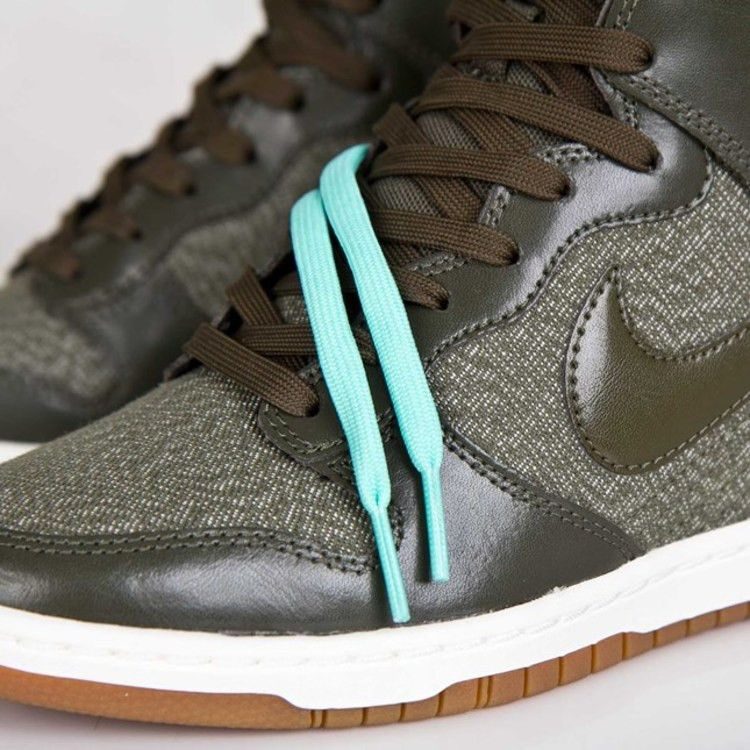 Кроссовки Nike Wmns Dunk Sky Hi Essential