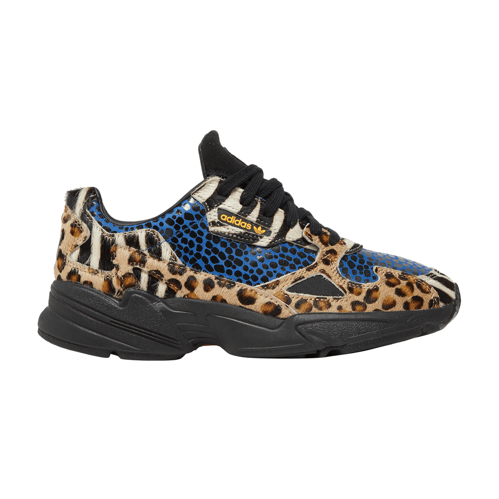 wmns-falcon-out-loud-collection-f37016