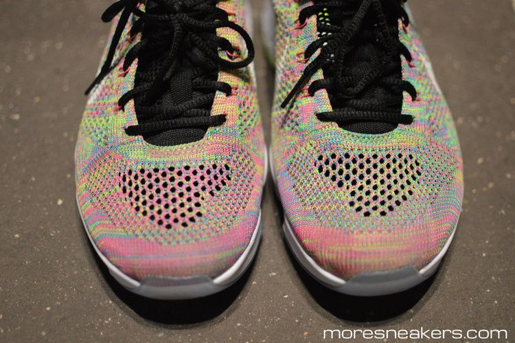Кроссовки Nike Wmns Flyknit Zoom Agility