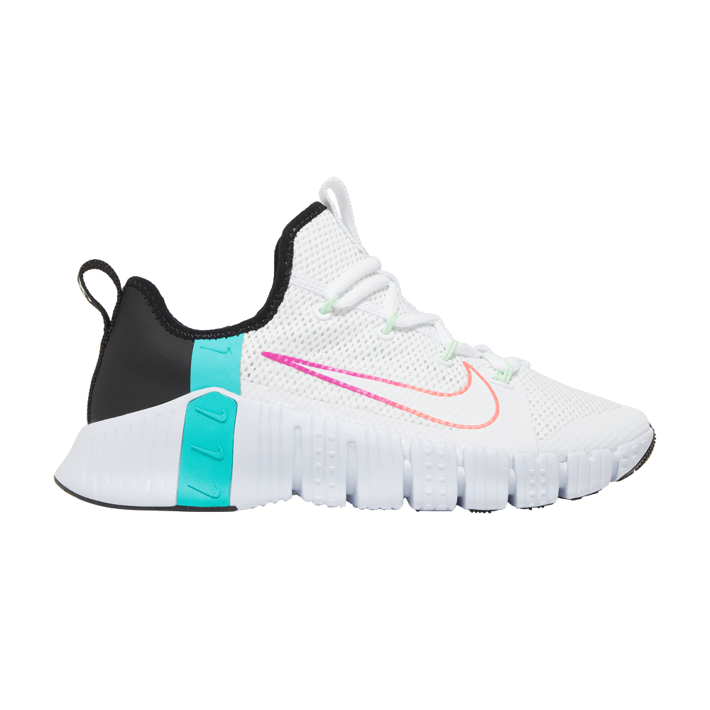 wmns-free-metcon-3-flash-crimson-aqua-cj6314-120