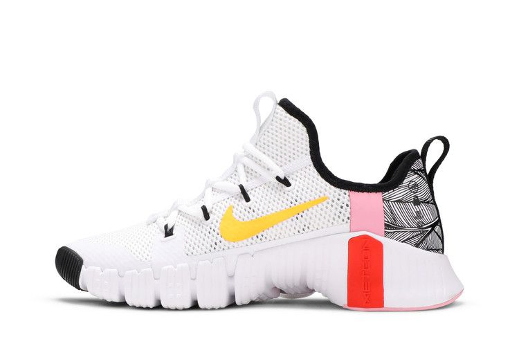 Кроссовки Nike Wmns Free Metcon 3 'White Team Orange'