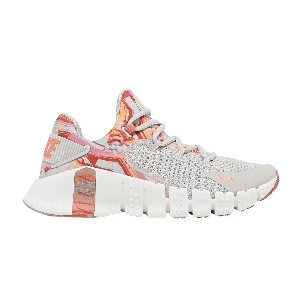 wmns-free-metcon-4-desert-sand-crimson-bliss-dj3075-064